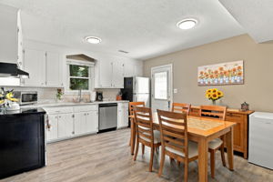 27 Bentley Cir #27, Methuen, MA 01844, USA Photo 6