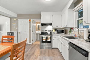 27 Bentley Cir #27, Methuen, MA 01844, USA Photo 7