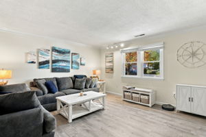 27 Bentley Cir #27, Methuen, MA 01844, USA Photo 3