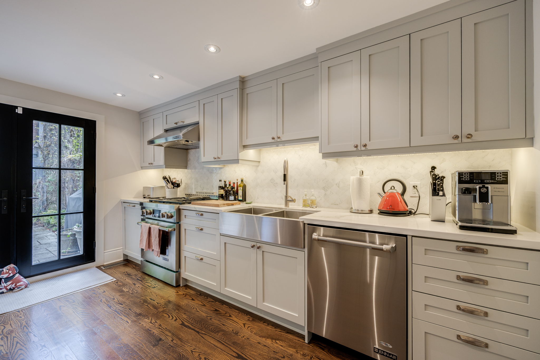 Toronto property showcase — delivered property photograph 8