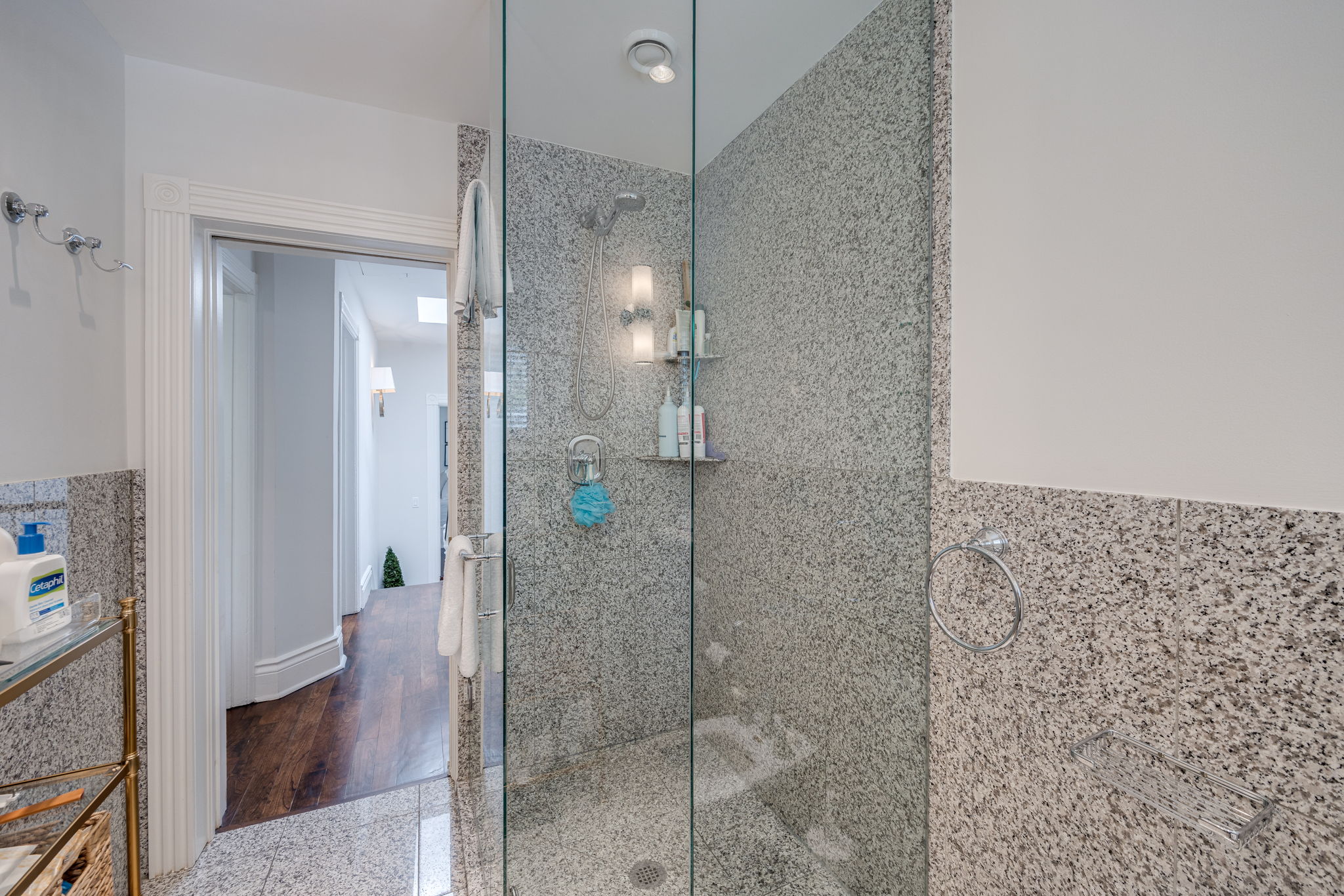 Toronto property showcase — delivered property photograph 15