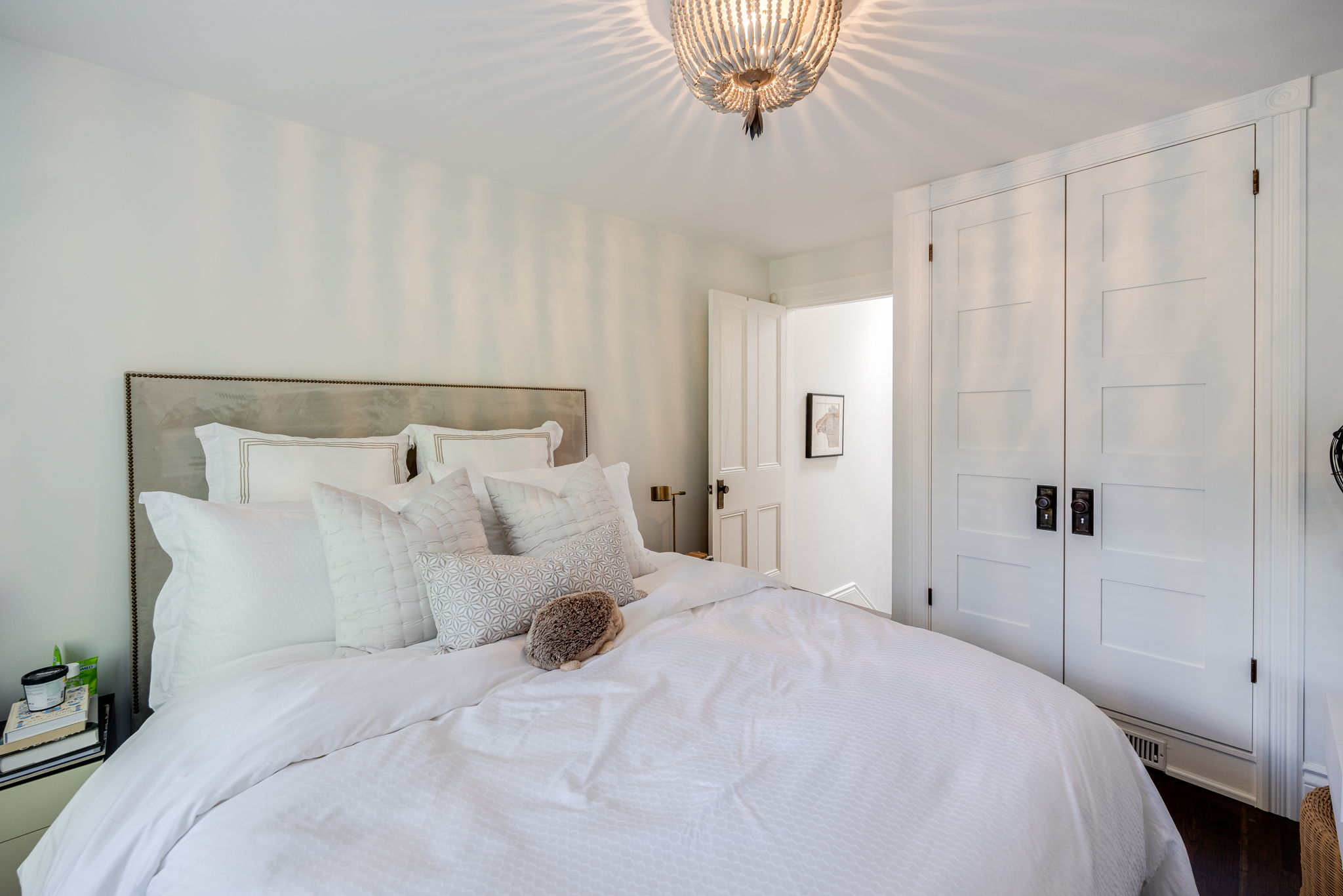 Toronto property showcase — delivered property photograph 22