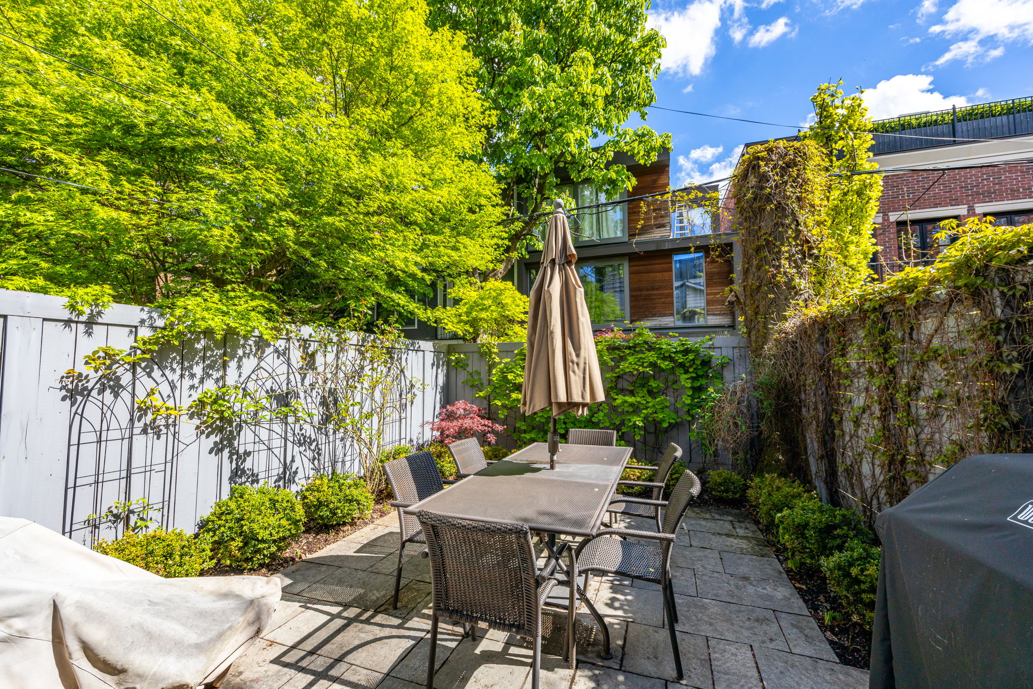 Toronto property showcase — delivered property photograph 24
