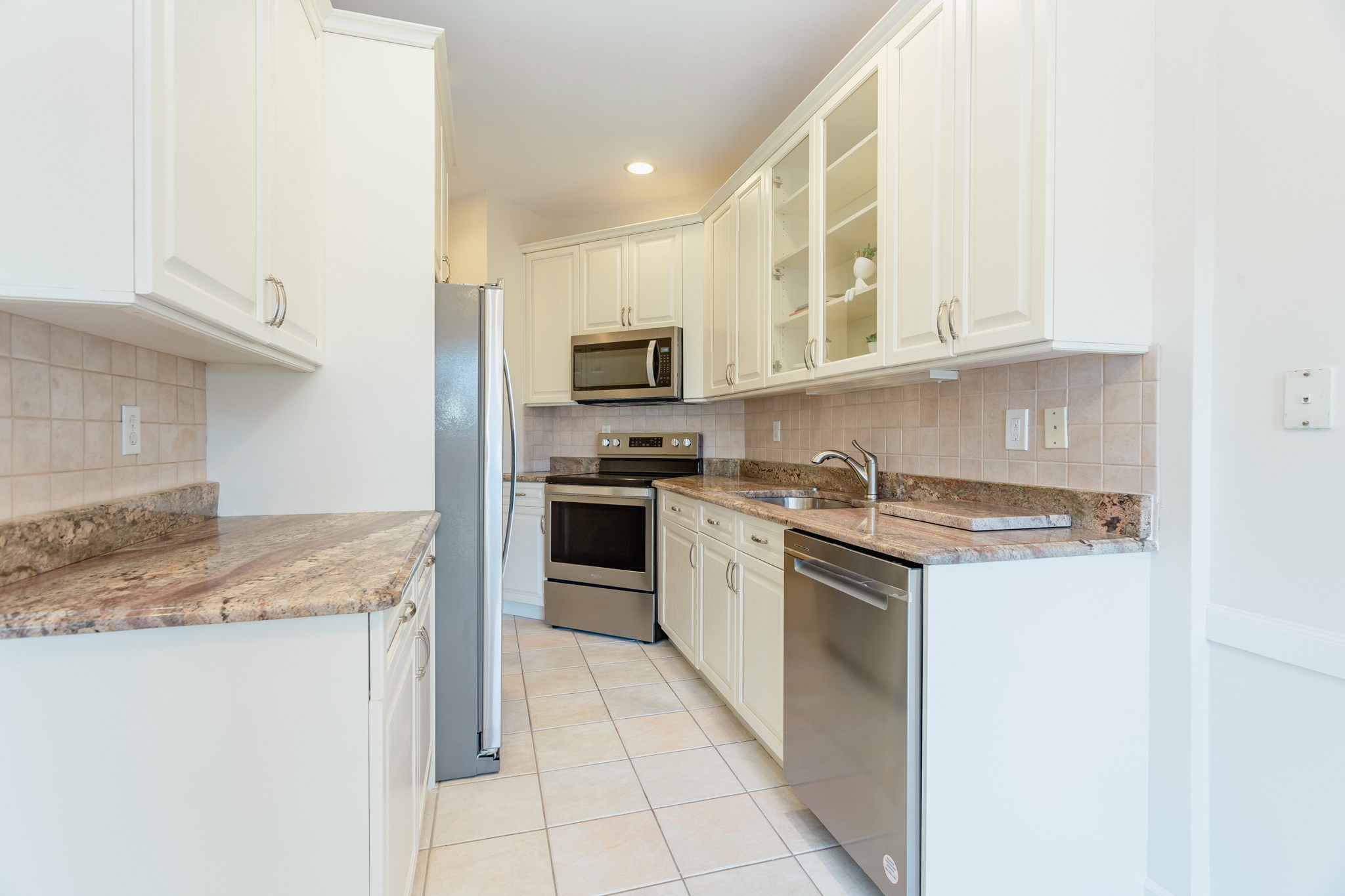 27 Carriage Ln, Oyster Bay, NY 11803, USA Photo 16