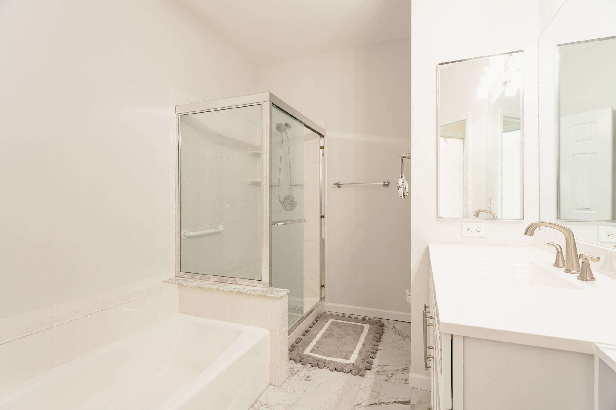 27 Carriage Ln, Oyster Bay, NY 11803, USA Photo 45