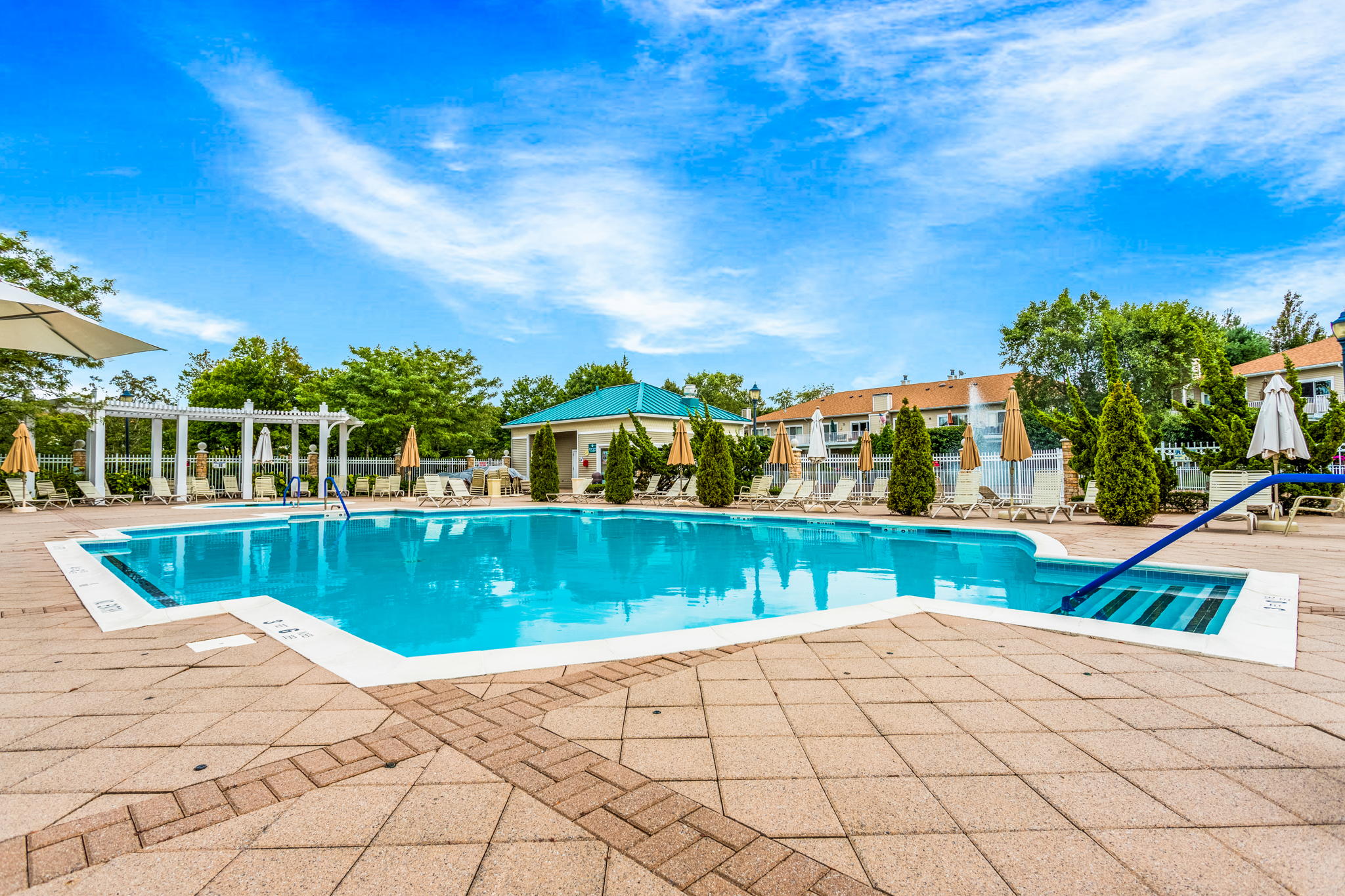 27 Carriage Ln, Oyster Bay, NY 11803, USA Photo 58