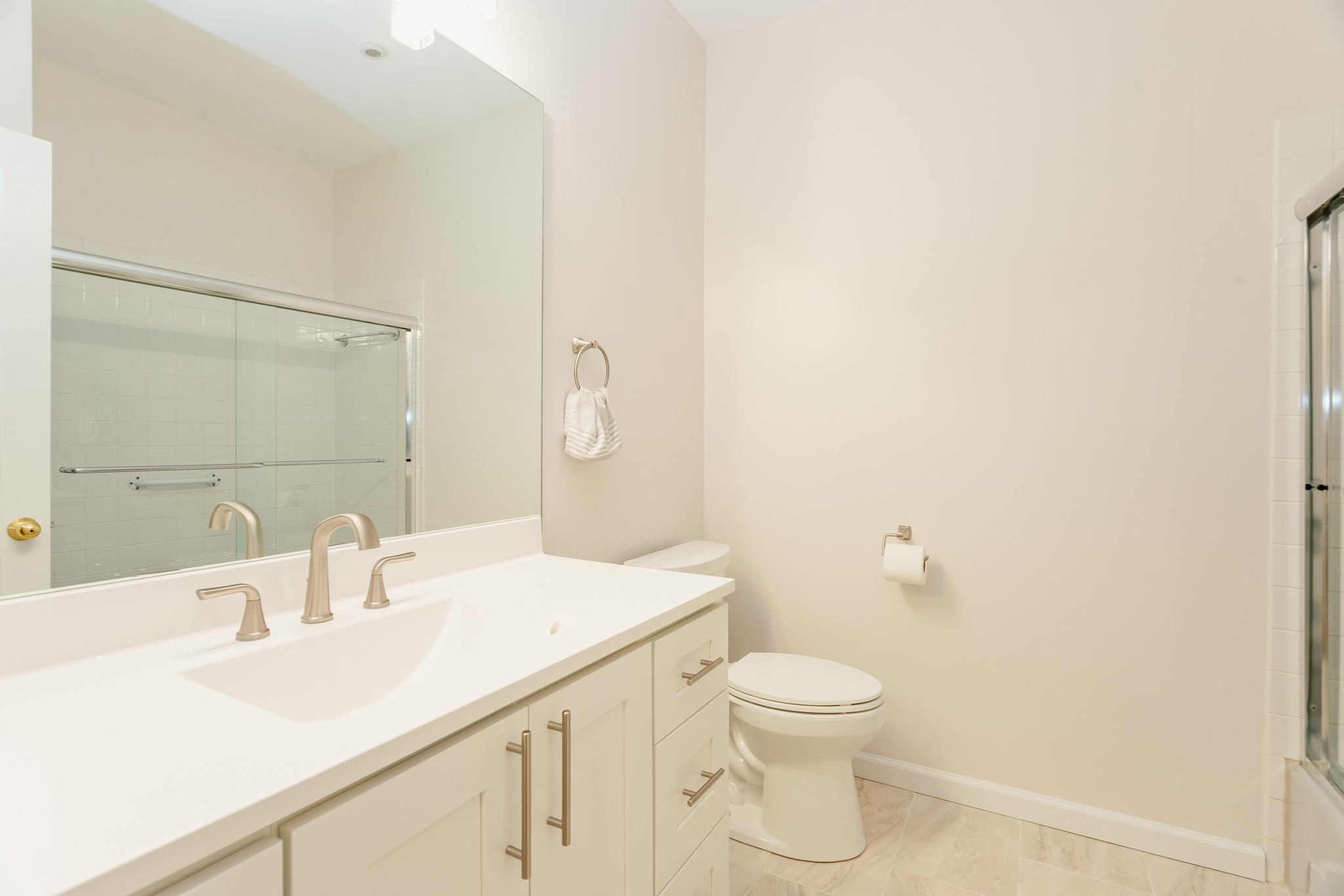 27 Carriage Ln, Oyster Bay, NY 11803, USA Photo 39