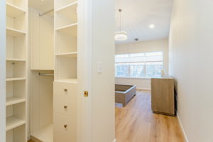27 Carriage Ln, Oyster Bay, NY 11803, USA Photo 43
