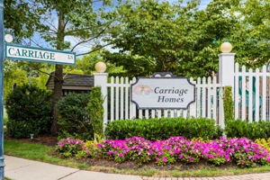 27 Carriage Ln, Oyster Bay, NY 11803, USA Photo 60