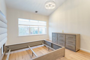 27 Carriage Ln, Oyster Bay, NY 11803, USA Photo 41