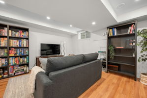  Photo 45
