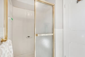 Farnworth Close-029.jpg