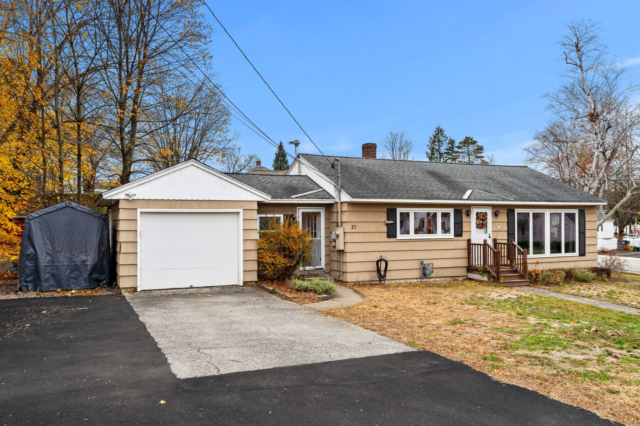 27 Fifield St, Nashua, NH 03060, USA Photo 2