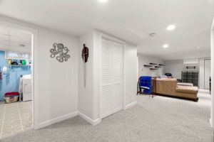 27 Fifield St, Nashua, NH 03060, USA Photo 42