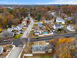 27 Fifield St, Nashua, NH 03060, USA Photo 12