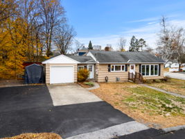 27 Fifield St, Nashua, NH 03060, USA Photo 18