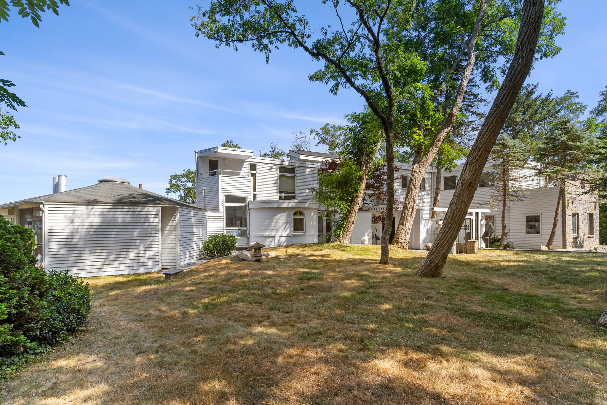 27 Folly Point Rd, Gloucester, MA 01930 Luxe Life Productions