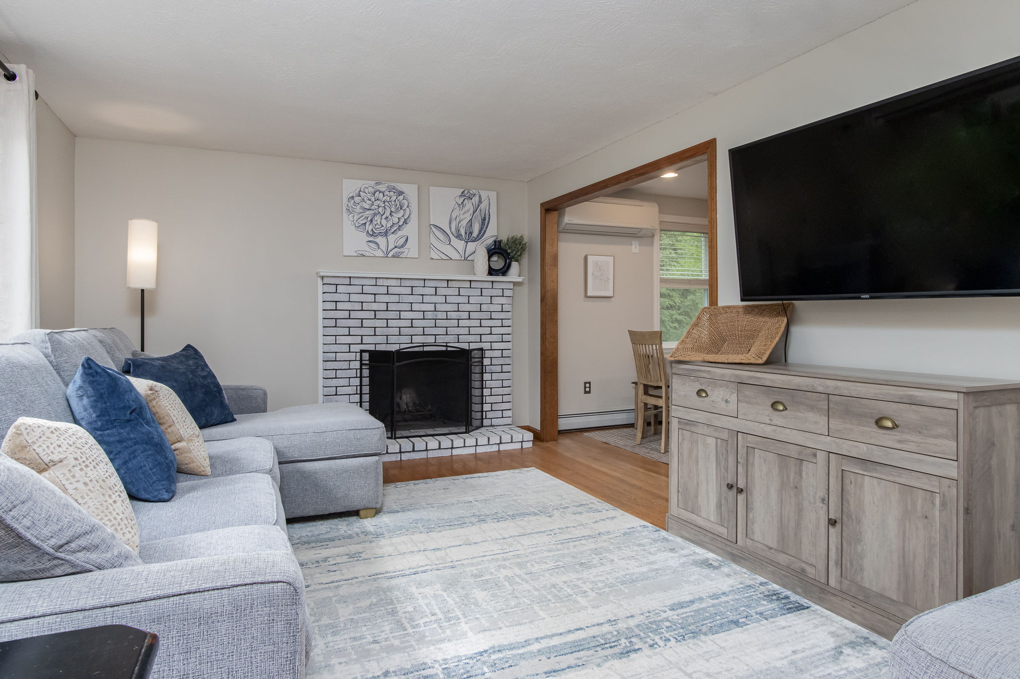 LivingRoom-1