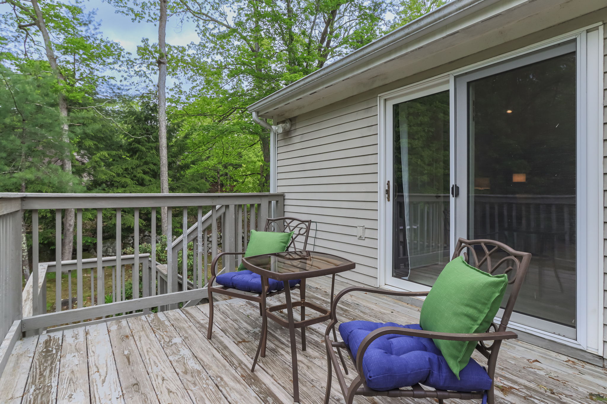 ExteriorRearDeck-3