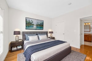 DSC_1330 virtually staged.jpeg