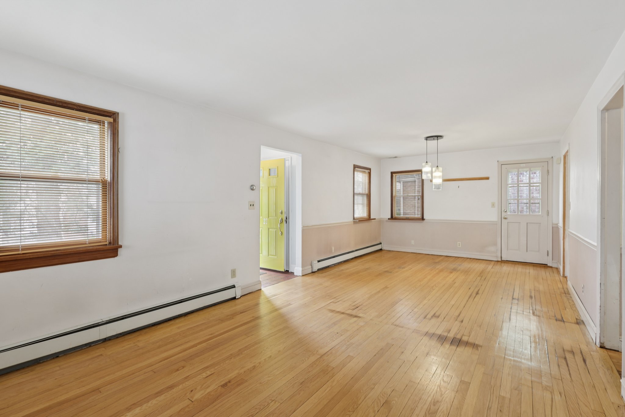 Living Room/Dining Room