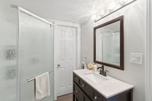  Photo 48