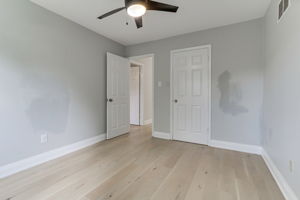  Photo 34