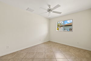 Guest Bedroom 1 - 2