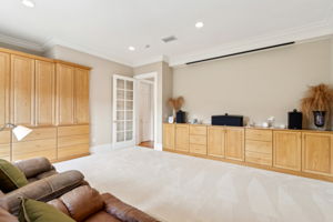 Screen Room