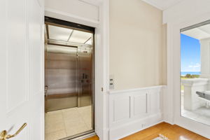 Elevator