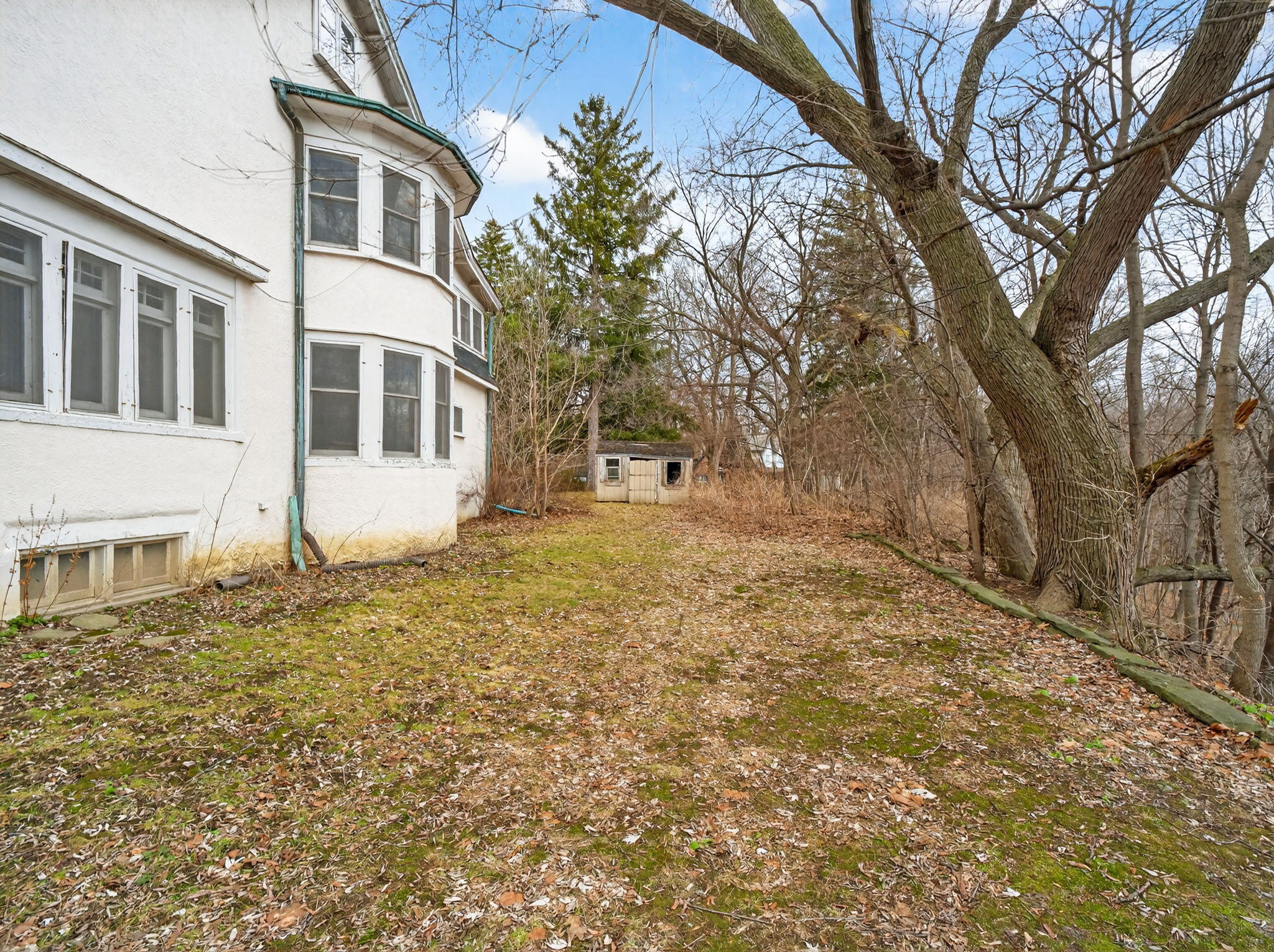 27 Old Yonge St Toronto, ON M2P 1P6