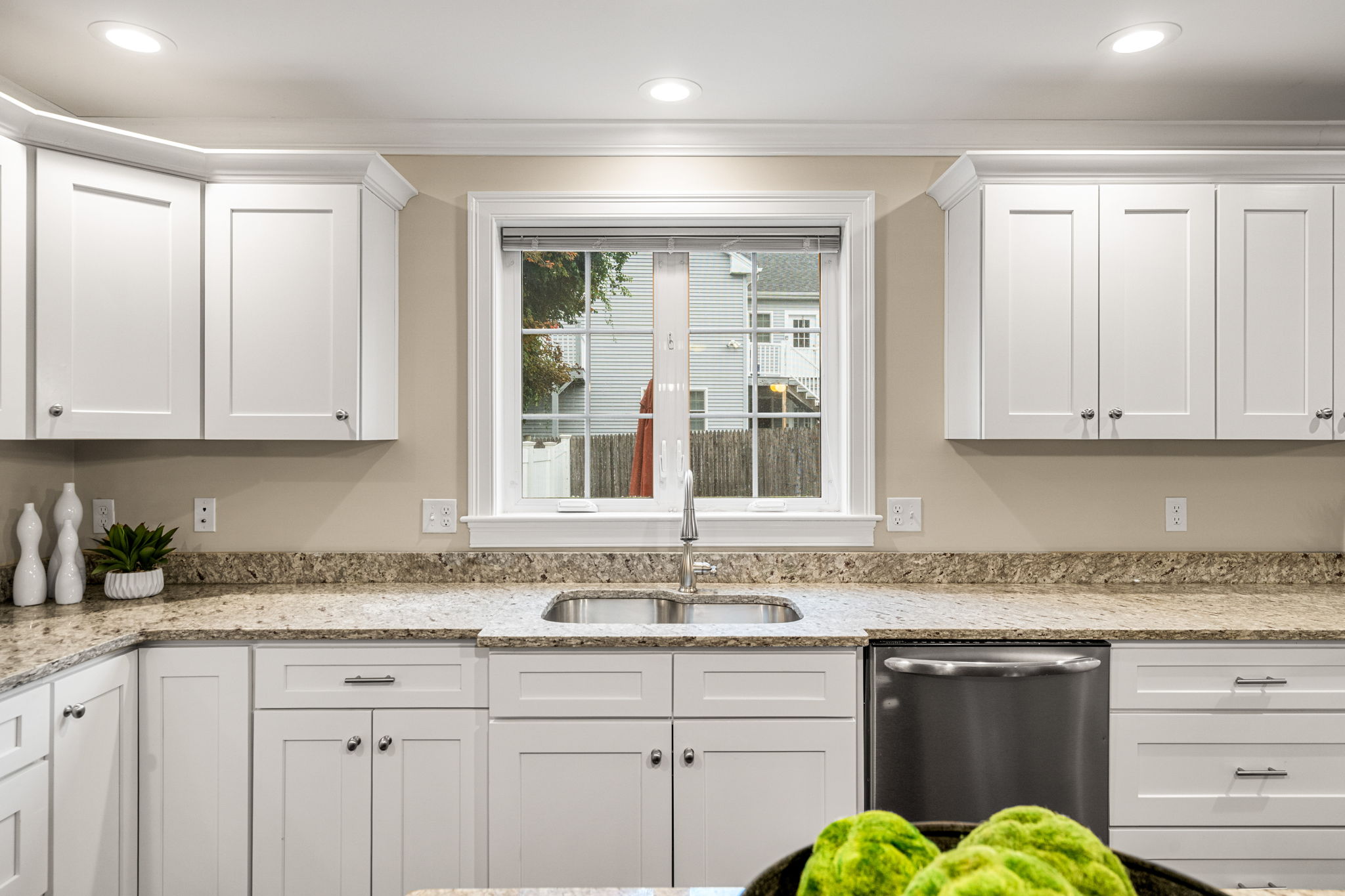 27 Pearl St, Wakefield, MA 01880, USA Photo 45