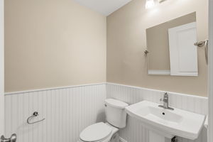 27 Pearl St, Wakefield, MA 01880, USA Photo 34