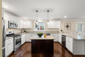 27 Pearl St, Wakefield, MA 01880, USA Photo 40