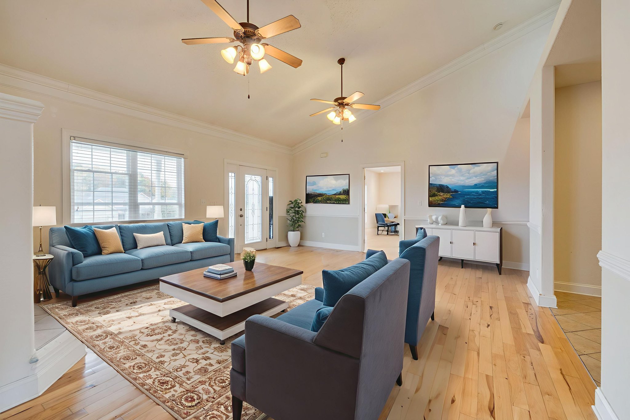 009 virtually staged.jpeg