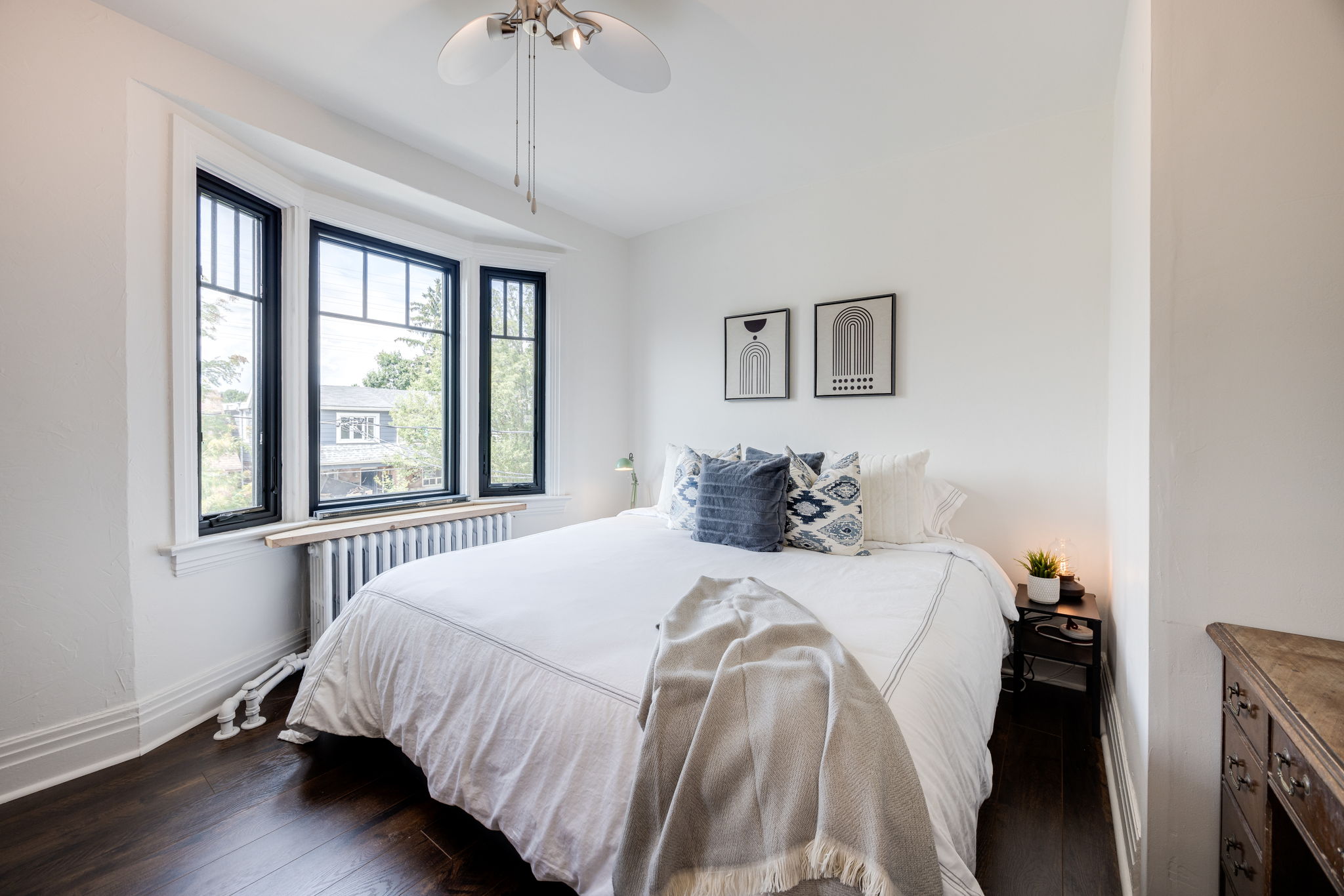 Toronto property showcase — delivered property photograph 29