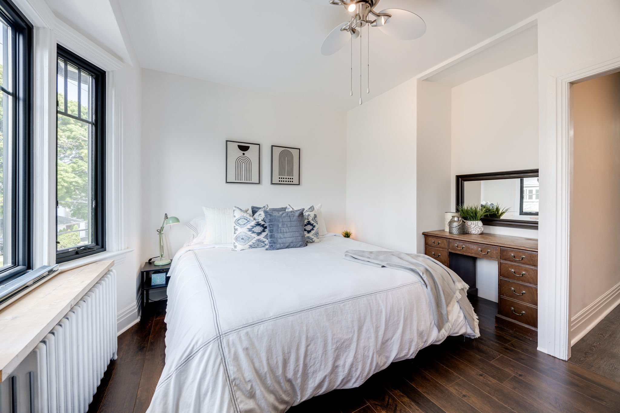 Toronto property showcase — delivered property photograph 30