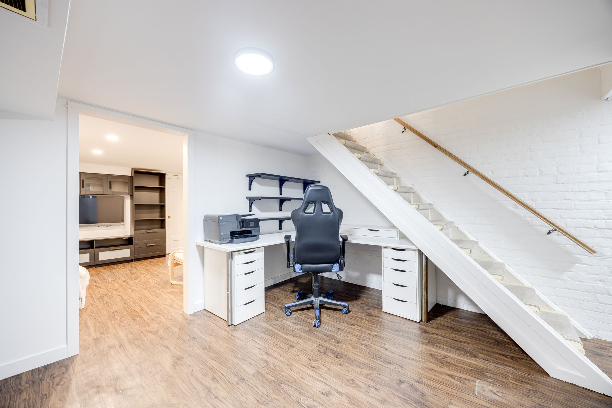 Toronto property showcase — delivered property photograph 32
