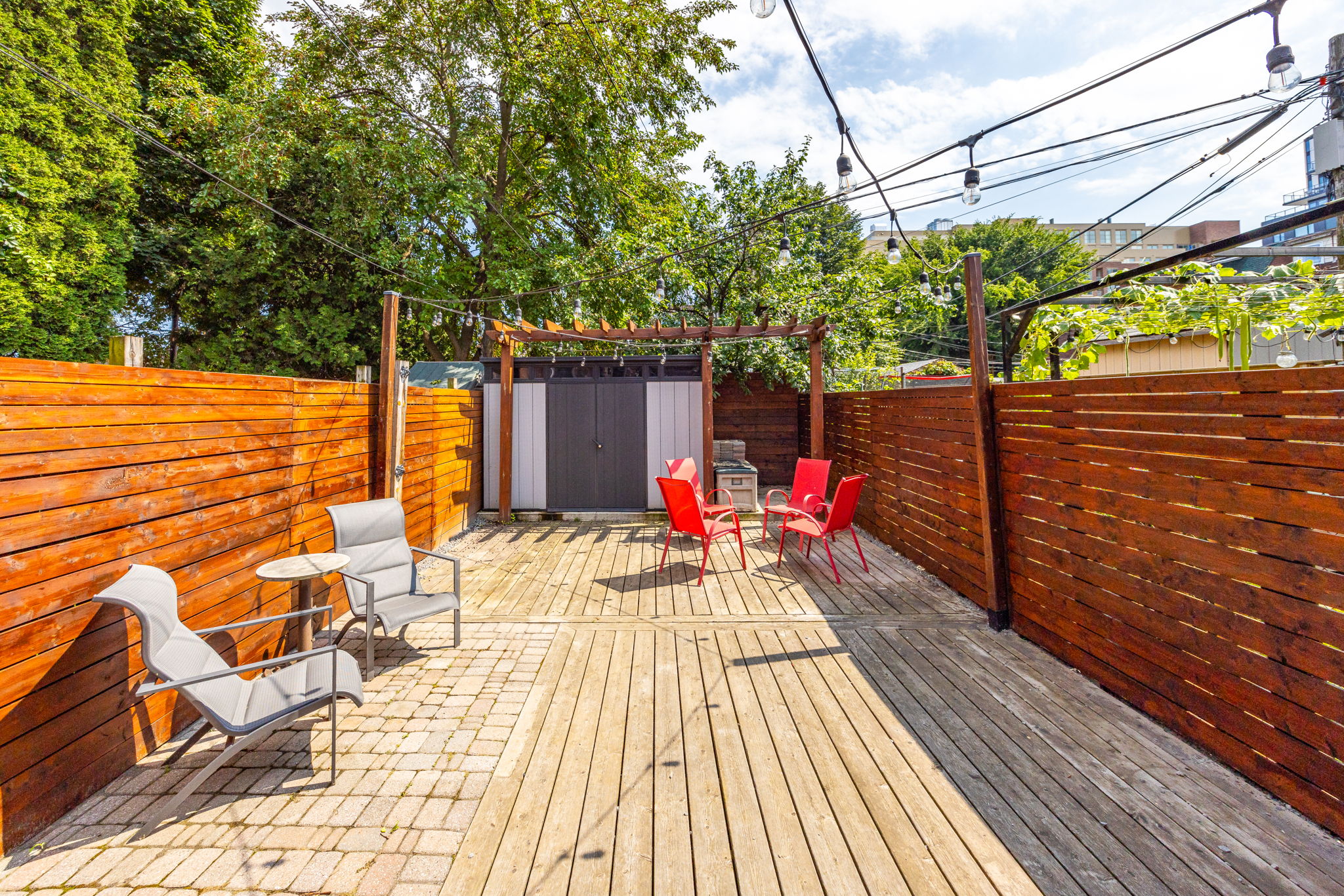 Toronto property showcase — delivered property photograph 38