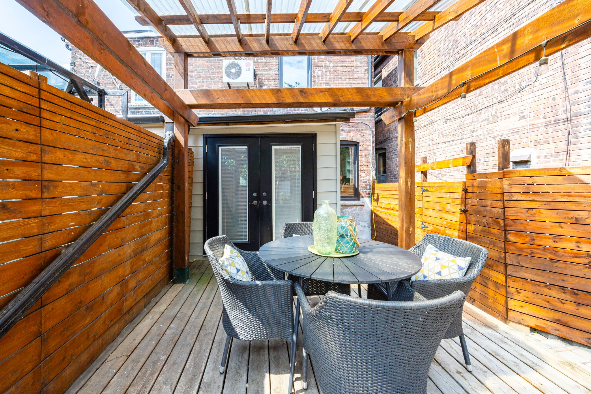 Toronto property showcase — delivered property photograph 40