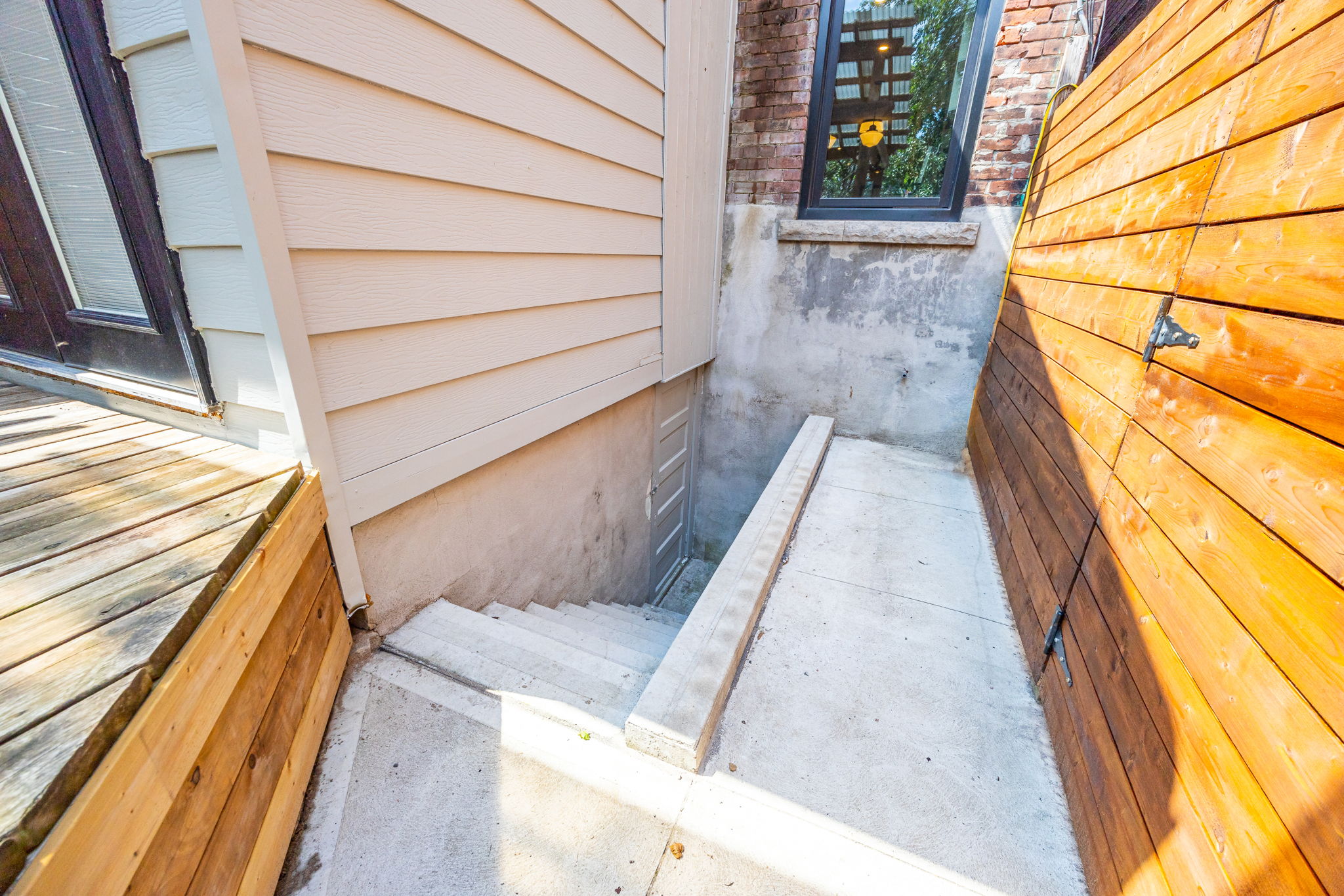 Toronto property showcase — delivered property photograph 44