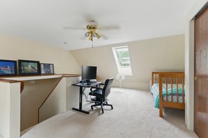  Photo 48