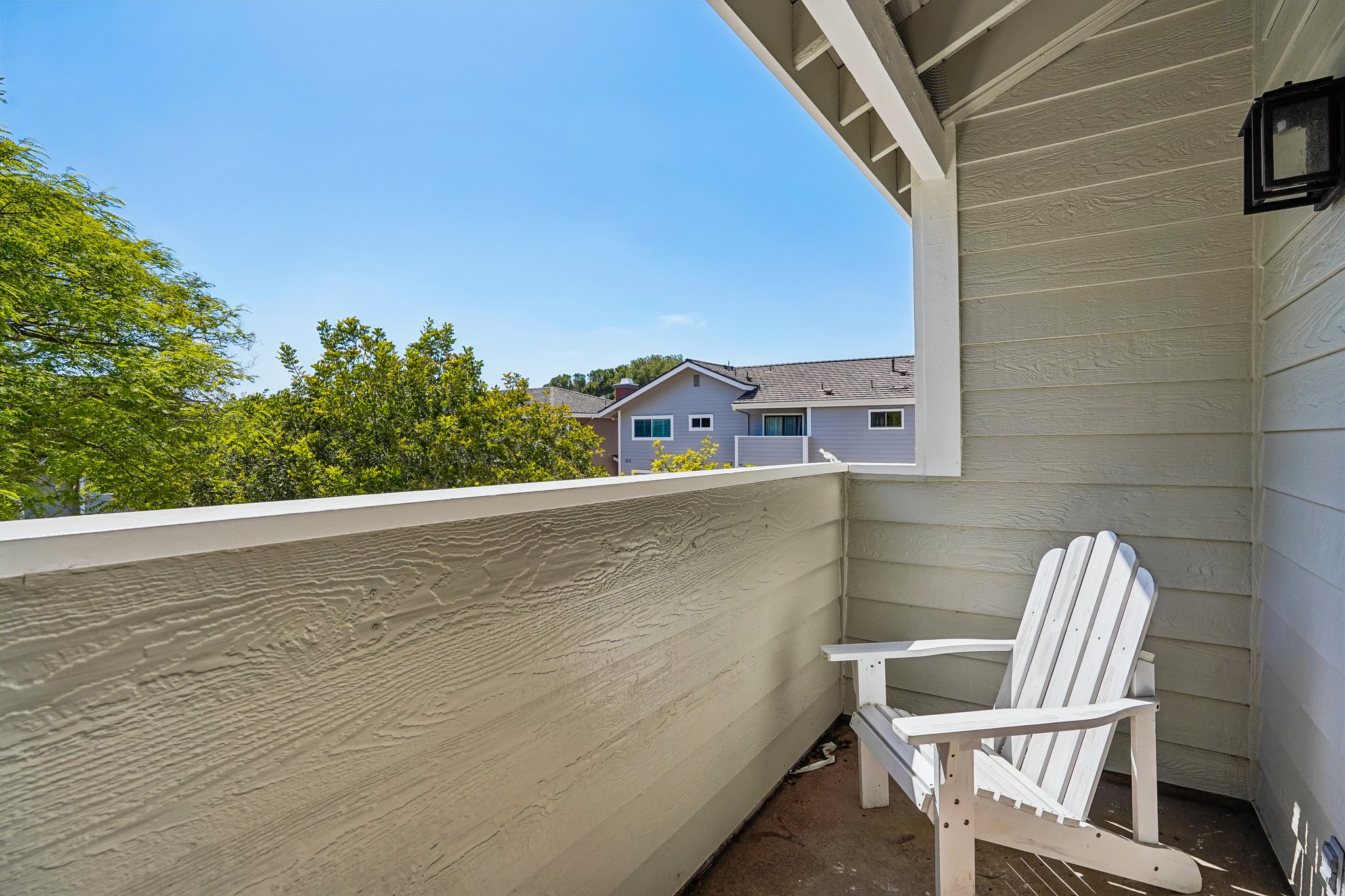 Tiburon Ct-S0805-040.jpg