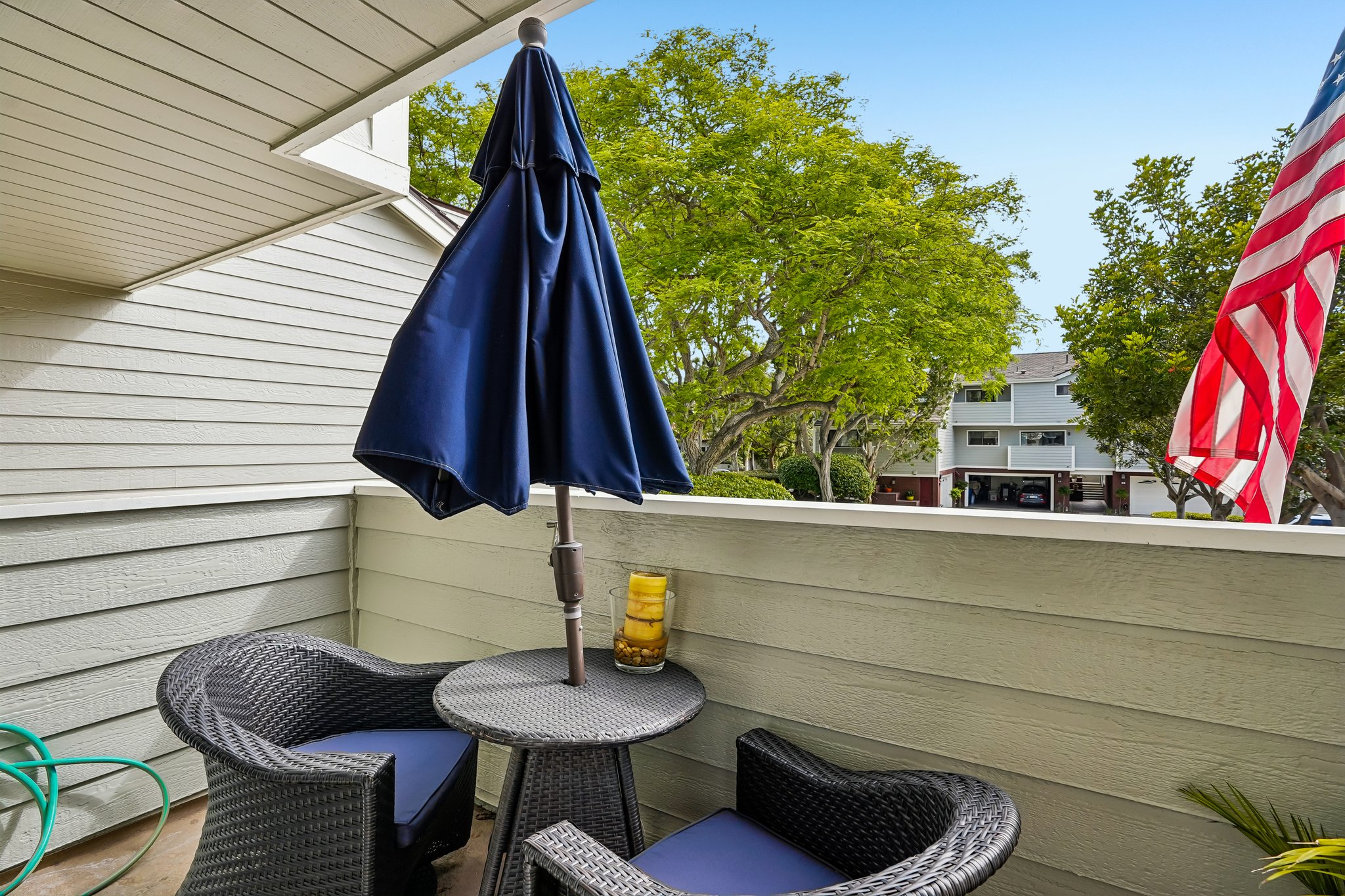 Tiburon Ct-S0805-042.jpg
