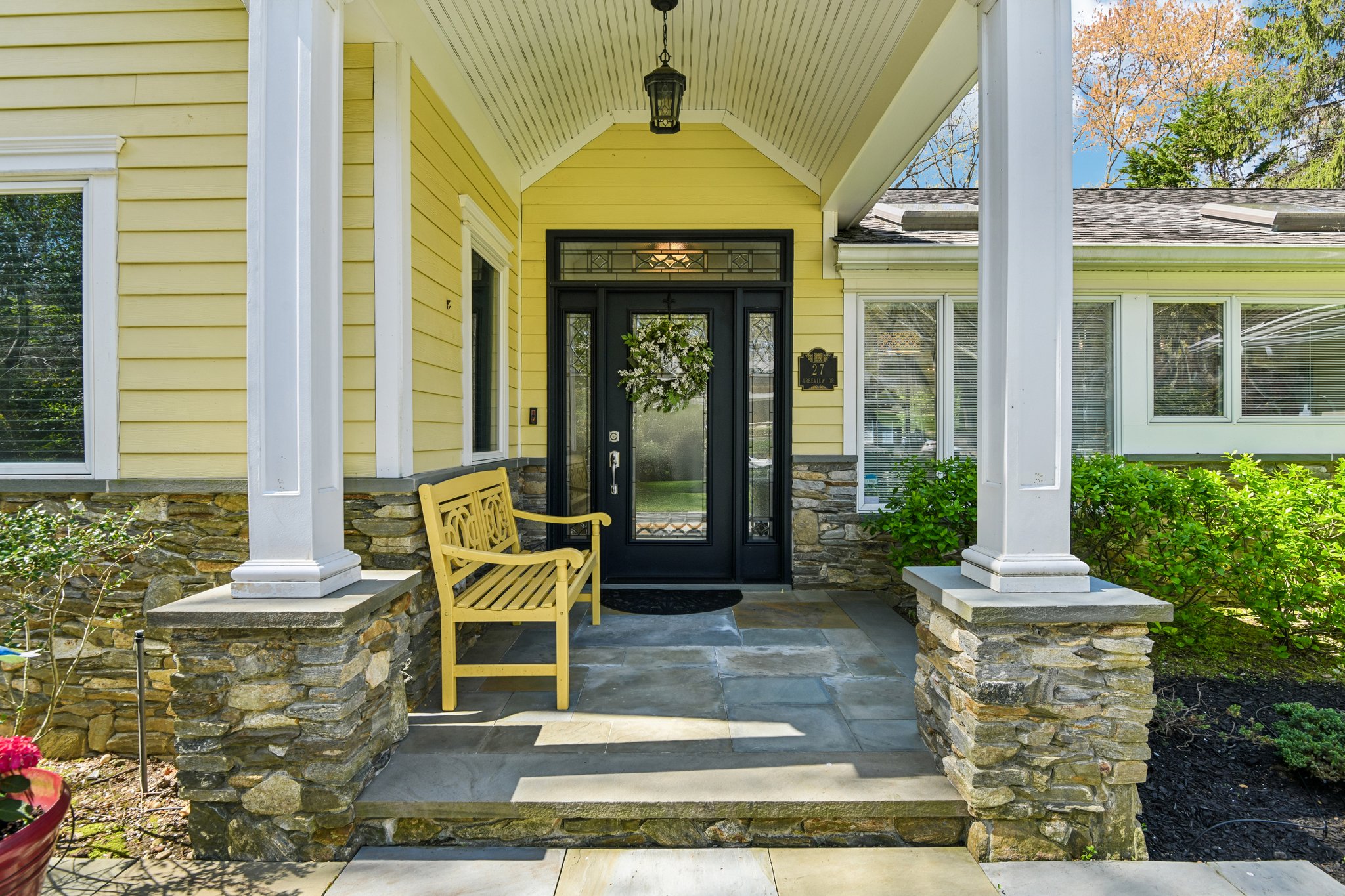 Treeview Dr-S2204-003.jpg