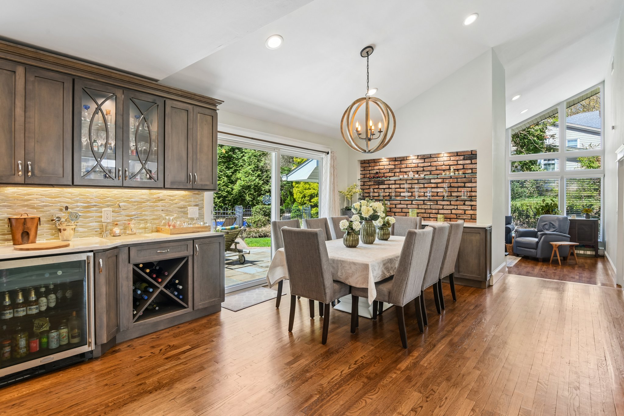 Treeview Dr-S2204-009.jpg