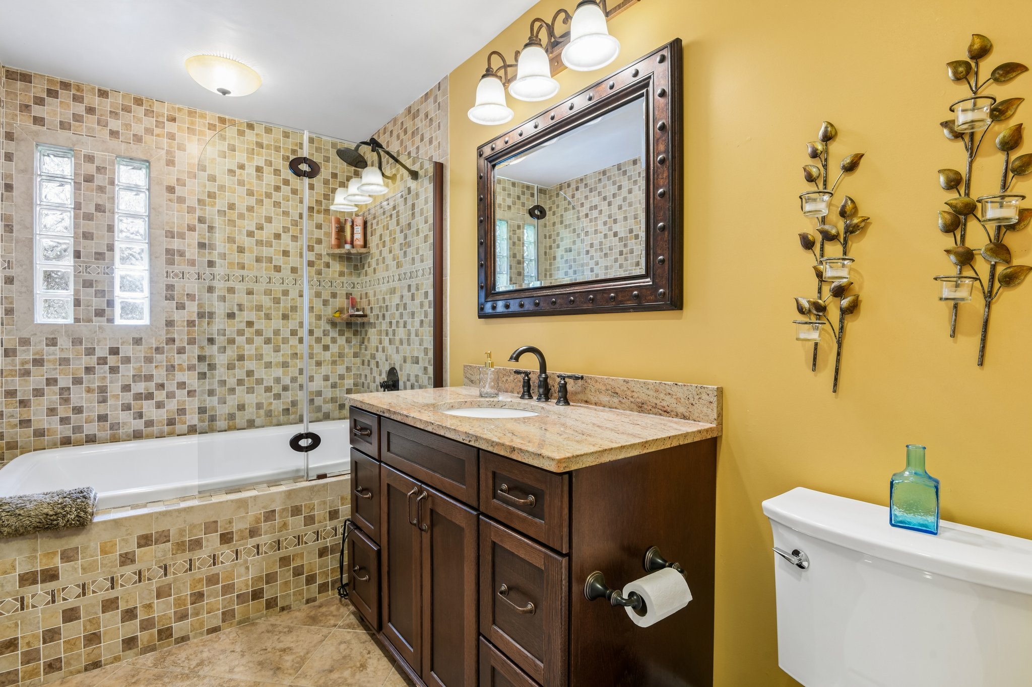 Treeview Dr-S2204-021.jpg