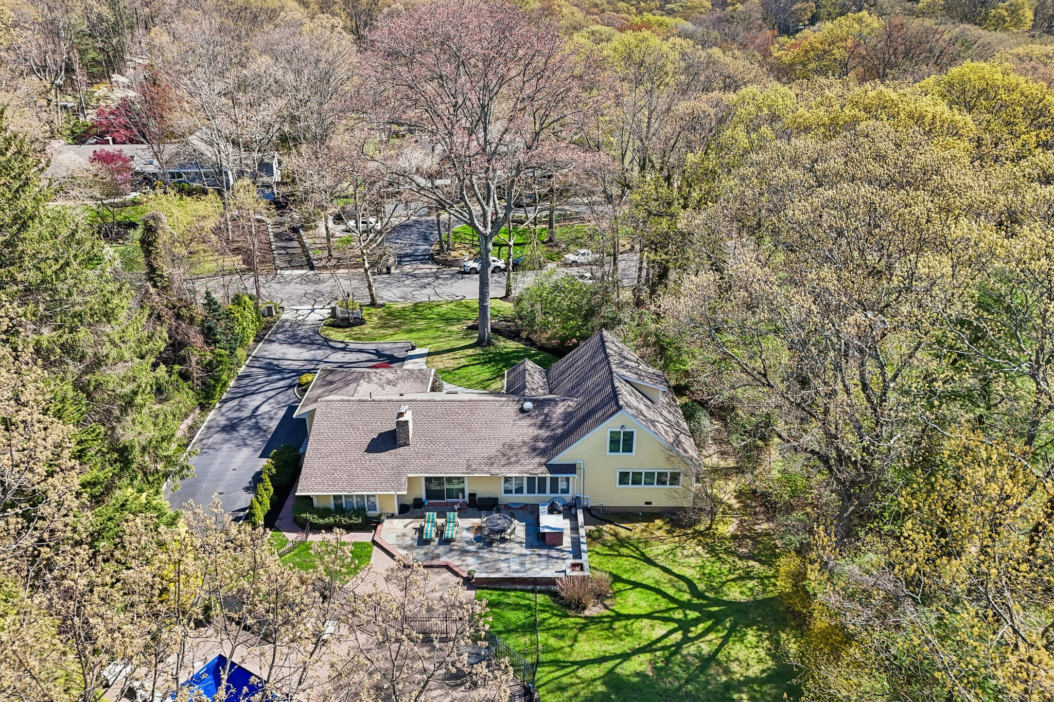 Treeview Dr-S2204-047.jpg