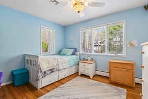 Treeview Dr-S2204-023.jpg