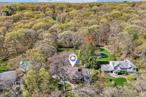 Treeview Dr-S2204-044.jpg